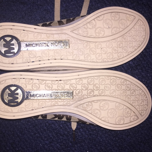 Micheal Kors Sneakers - Picture 3 of 3